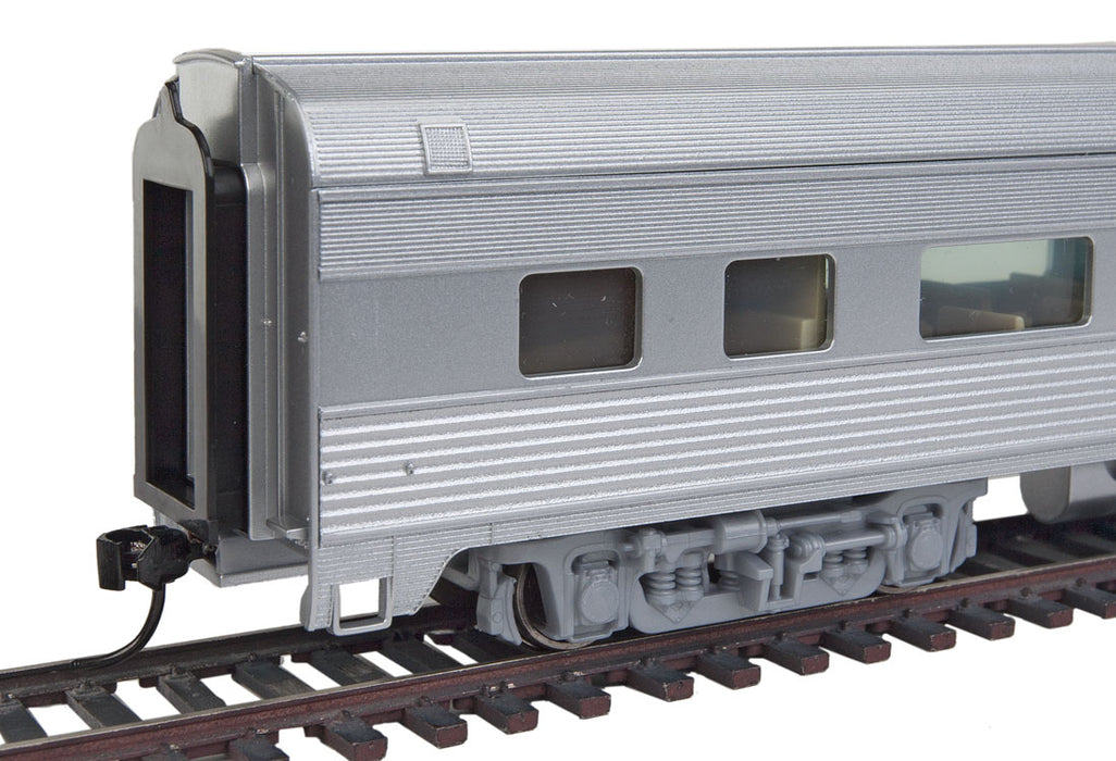 Walthers Mainline 910-30003 HO Scale 85' Budd Large Window Coach CB&Q