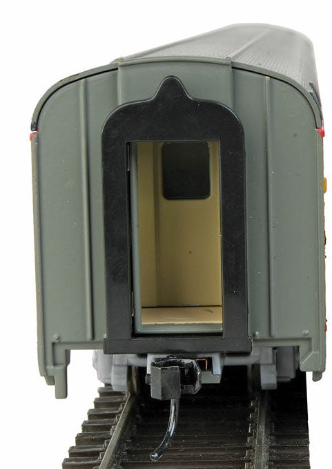 Walthers Mainline 910-30008 HO Scale 85' Budd Large Window Coach Union Pacific UP