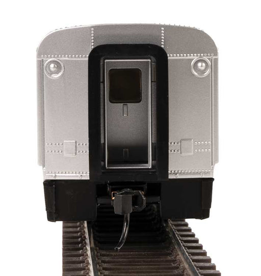 Walthers Mainline 910-31001 HO Scale 85' Horizon Coach Amtrak Phase IV