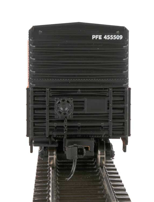 Walthers Mainline 910-3963 HO Scale 57' Mechanical Reefer Pacific Fruit Express PFE 455998