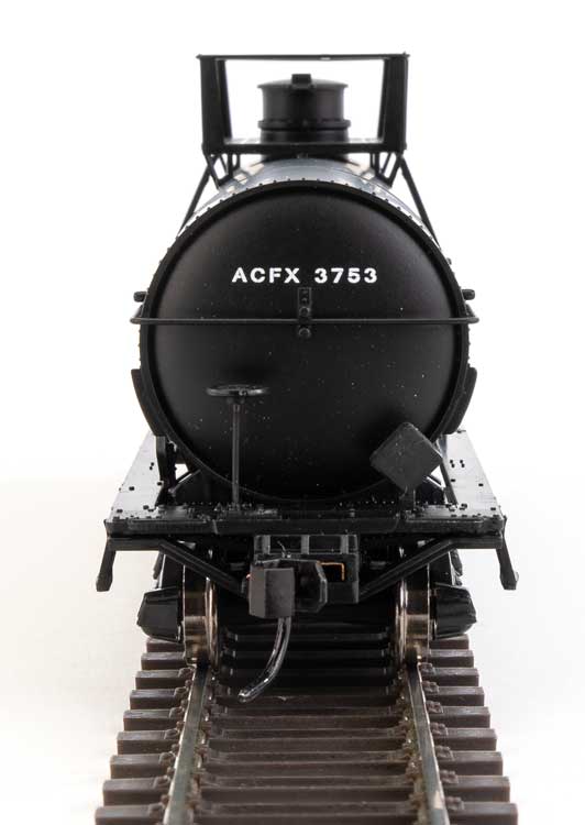 Walthers Mainline 910-48013 HO Scale 36' Chemical Tank Car Olin ACFX 3753