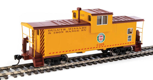Walthers Mainline 910-8715 HO Scale Extended Wide Vision Caboose Duluth, Missabe & Iron Range C-228