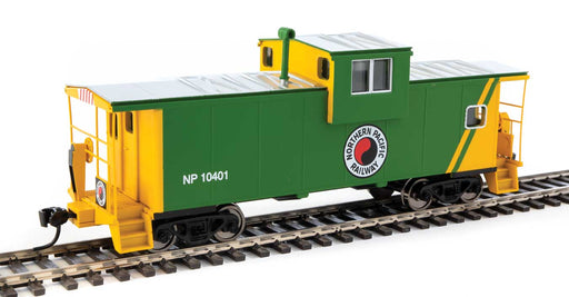 Walthers Mainline 910-8718 HO Scale Extended Wide Vision Caboose Northern Pacific NP 10401