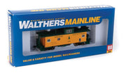 Walthers Mainline 910-8755 HO Scale Wide Vision Caboose Maine Central MEC 658