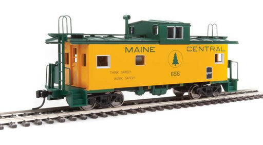 Walthers Mainline 910-8756 HO Scale Wide Vision Caboose Maine Central MEC 656