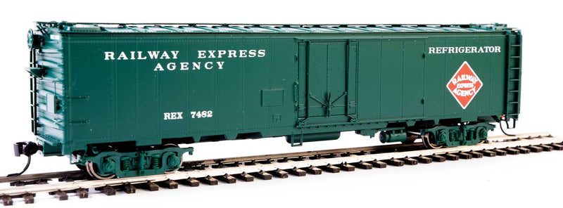 Walthers Proto 920-17315 HO Scale 50' Express Reefer Railway Express "Early" REX 7482