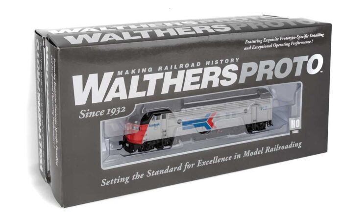 Walthers Proto 920-42512 HO Scale EMD FP7/F7B Diesel Amtrak Phase I AMTK 117/160 DCC Sound