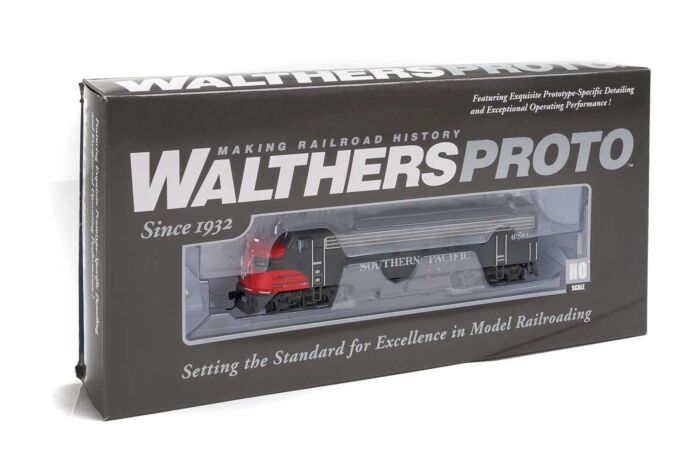 Walthers Proto 920-49531 HO Scale EMD FP7 Diesel Southern Pacific SP 6461