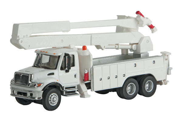 Walthers Scenemaster 949-11753 HO Scale International 7600 Utility Truck with Bucket Lift - White