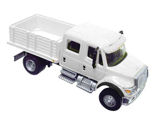 Walthers SceneMaster 949-11880 HO Scale 7600 2 Axle Crew Cab Truck with Stake Bed White