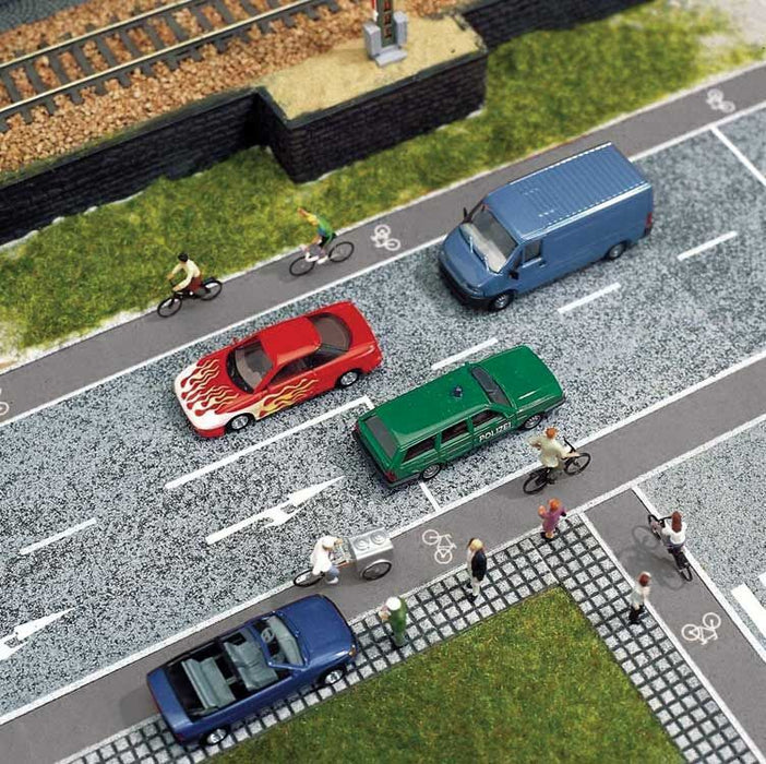 Walthers SceneMaster 949-1256 HO Scale Flexible Paved Bicycle Path