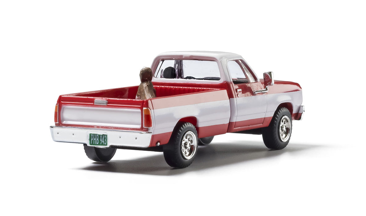 Woodland Scenics AS5371 HO Scale AutoScenes Modern Era Vehicles Two Tone Pickup Truck