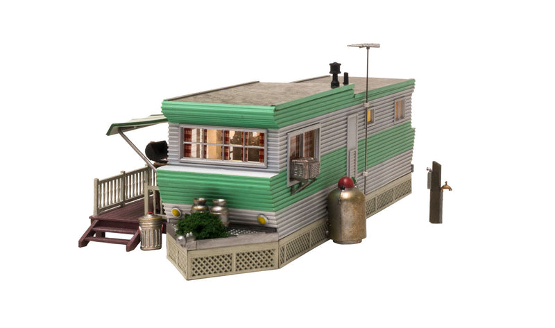 Woodland BR5861 O Scale Built & Ready Structure Grillin' & Chillin' Trailer with Lights