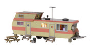 Woodland BR5862 O Scale Built & Ready Structure White/Salmon Trailer with Lights