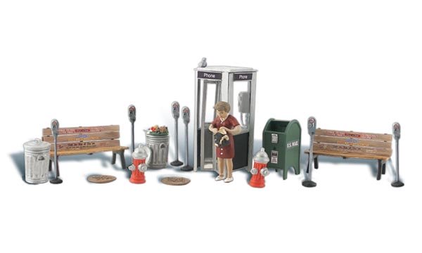 Woodland Scenics A1941 HO Scale Figures - Street Accessories