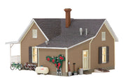 Woodland Scenics BR4926 N Scale Built Up Structure - Granny's House