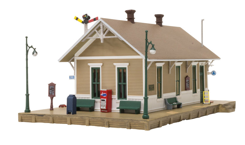 Woodland Scenics BR5023 HO Scale Built Up Structure - Danbury Depot