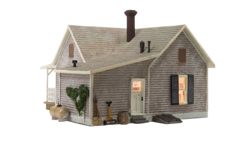 Woodland Scenics BR5040 HO Scale Built Up Structure - Old Homestead