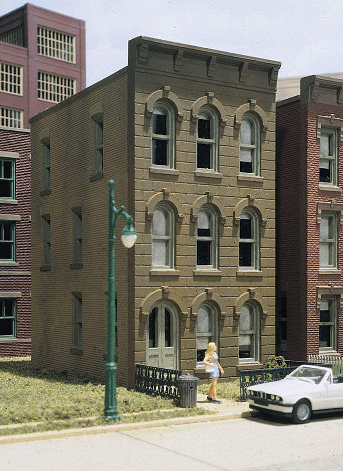 Woodland Scenics DPM 11000 HO Scale Townhouse #2 [Building Structure Kit]