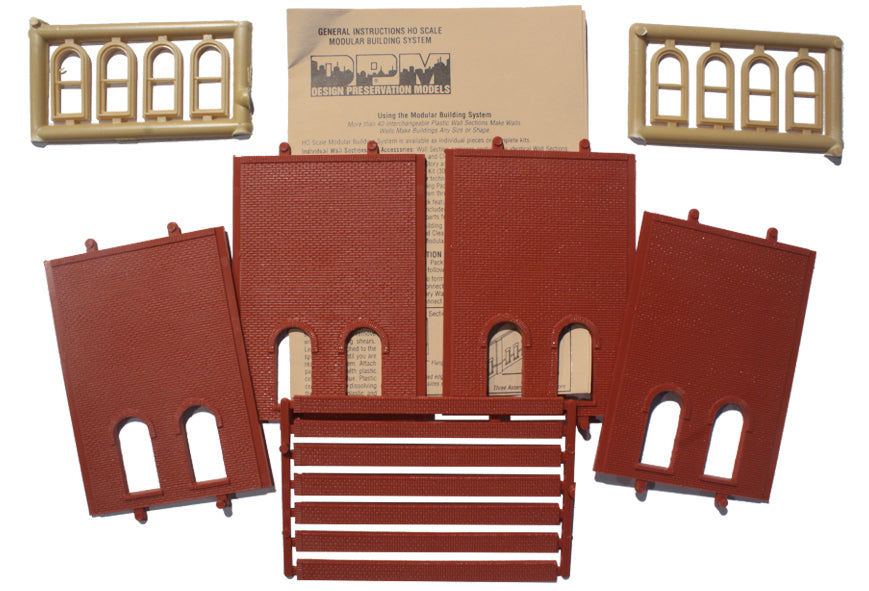 Woodland Scenics DPM 30110 HO Scale Two Story Wall Sections - 2 Low Arched Windows 4-Pack